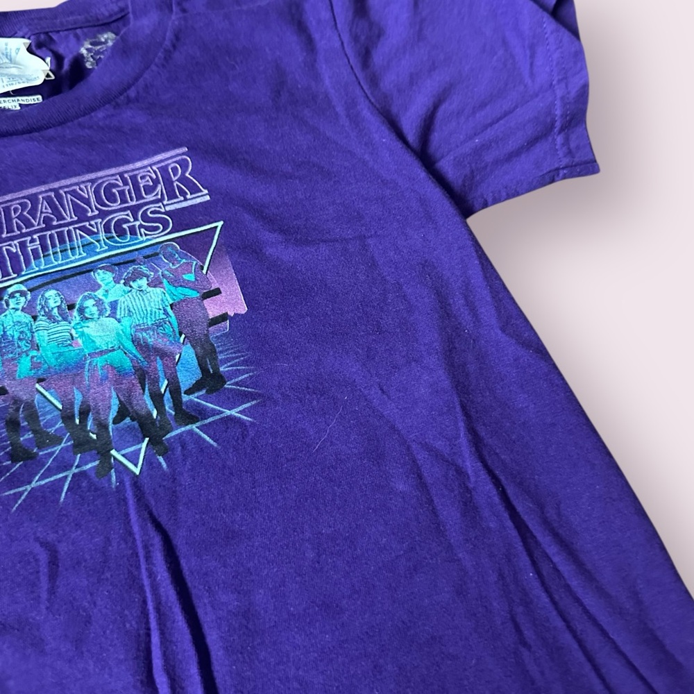 Girls Stranger Things Netflix Graphic Purple T-Shirt Size XS - Picture 4 of 8
